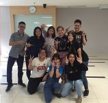 建国大学生学武术